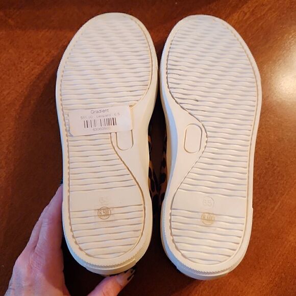 Coconuts by Matisse, 6.5, Leather Fur Leopard Animal Print Slip On Sneaker Flats - Picture 8 of 9